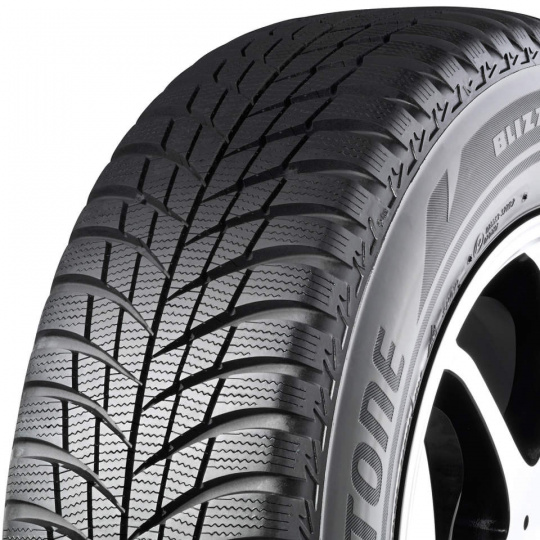 Bridgestone Blizzak LM001 255/55 R 18 109H Bridgestone Blizzak LM001 255/55 R 18 109H